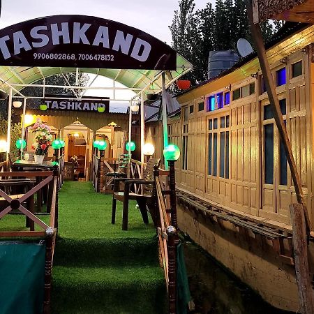 Tashkand Houseboat Srīnagar Exterior foto